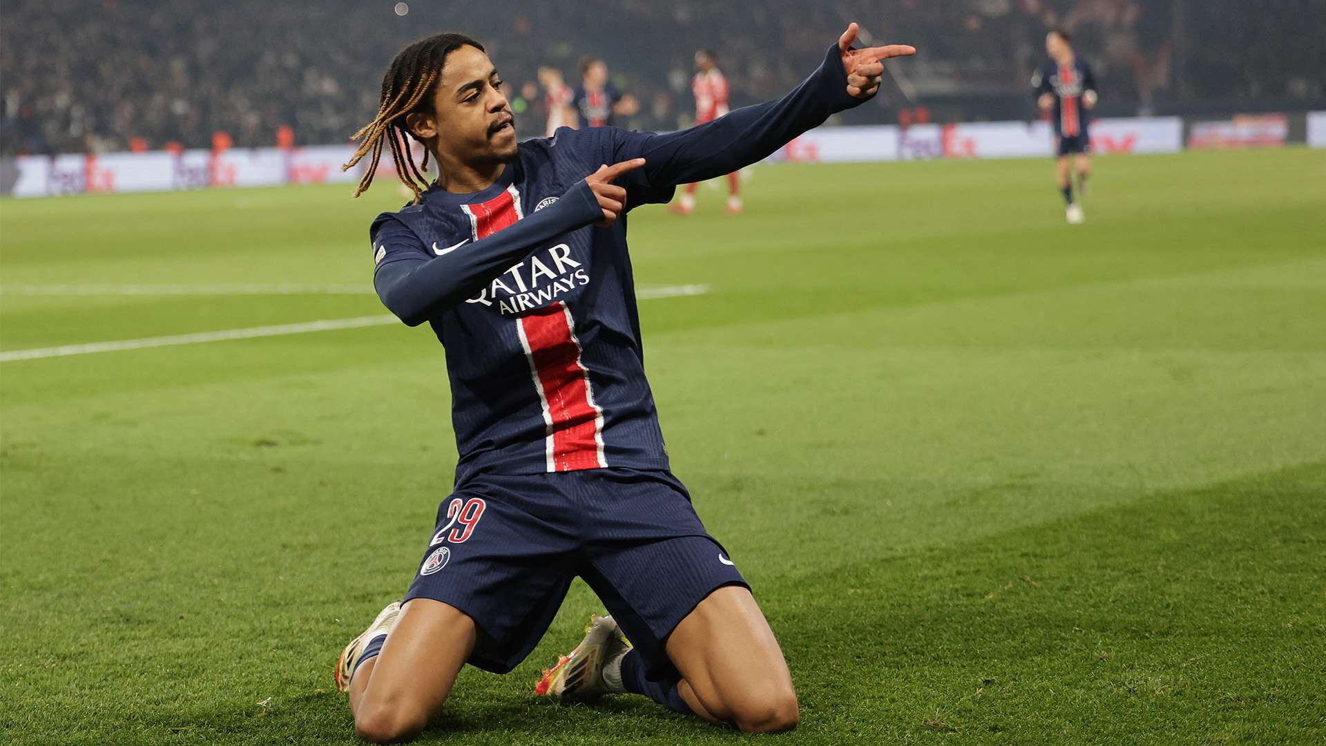 不断加强 不断加强