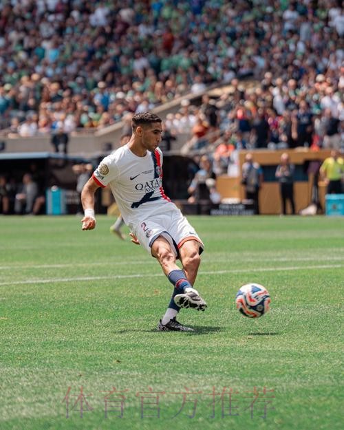 巴黎与阿什拉夫、姆巴耶谈归队时间,担心阿什拉夫心理状况 巴黎与阿什拉夫、姆巴耶谈归队时间,担心阿什拉夫心理状况